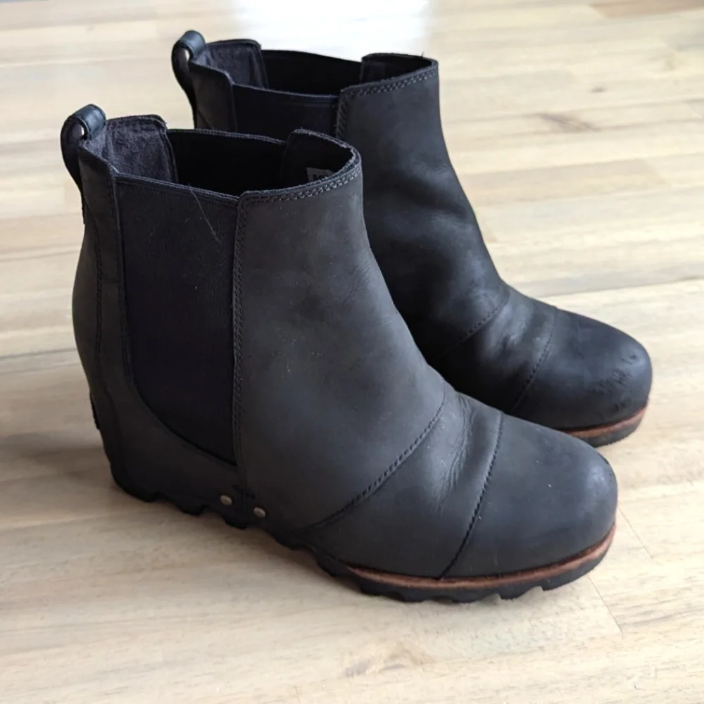 SOREL Joan of Arc Lea Wedge‎ Bootie Shoe (Women's Sz 7)